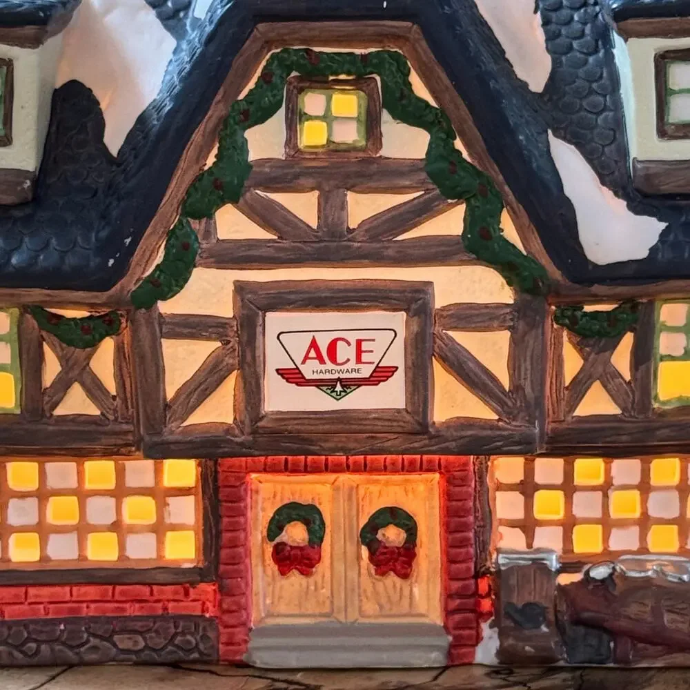 1993 Dickens Keepsake Village ACE HARDWARE Lighted House OWell Christmas Novelty
